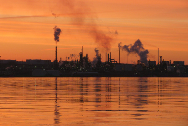 As EPA Pushes For Cleaner Air, Refineries Push Back
