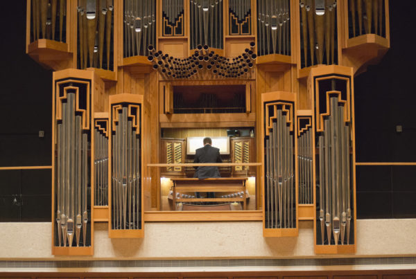 Pump Those Pipes at the Annual Organists Convention