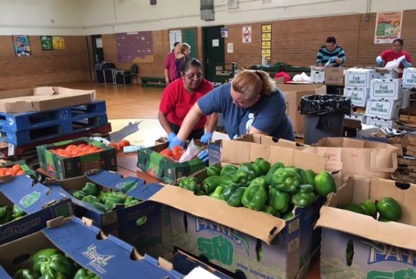 This Nonprofit Sends Dallas Kids Home With Fresh Produce — And Parents, Healthy Recipes