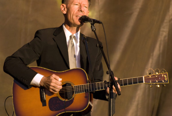Lyle Lovett Remembers Guitar-Builder Bill Collings As A Master Craftsman And Friend