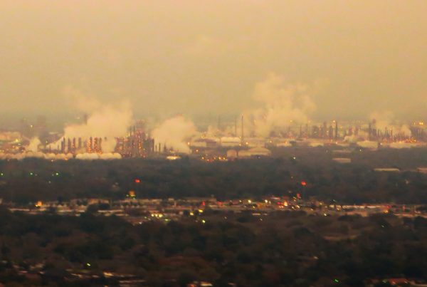 Environmental Groups Say Texas Fined Only 3 Percent Of Industrial Polluters