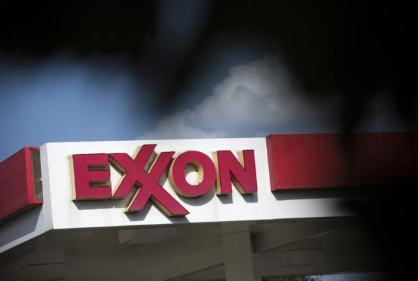 Seeing Parallels With Big Tobacco, Employees Sue Exxon Mobil