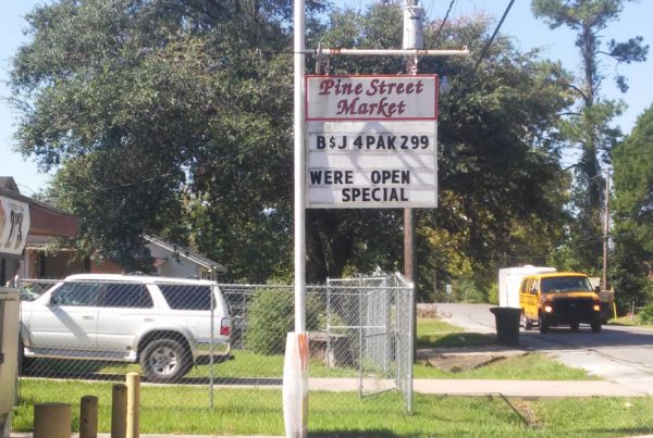 In Beaumont’s Pine Street Neighborhood, Helping During Harvey Meant Staying Open For Business