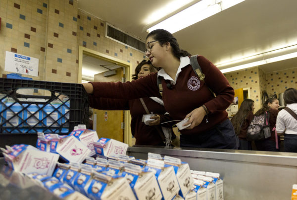 News Roundup: More Texas Students Are Eating Free Breakfast At School