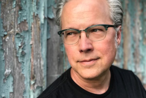 From ‘Sweet Dreams’ To ‘Dulces Sueños’: Why Radney Foster Started Singing His Country Hit In Spanish