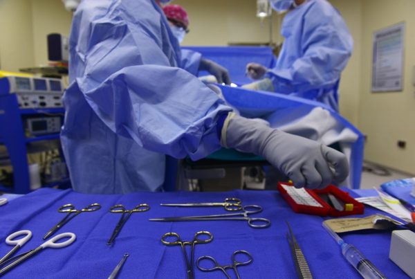 How A Texas Physician Uses Magnets To Make Surgery Less Invasive