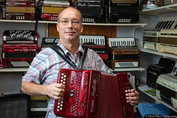This Canadian Music Store Owner Ships Squeezeboxes To Sugar Land