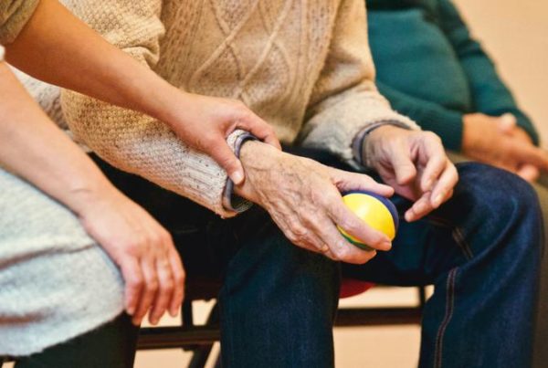 Flexibilizan Las Reglas Para Visitar A Los Ancianos En Los Centros De Cuidado De Texas
