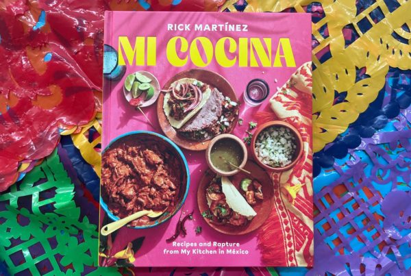 book cover for "mi cocina"