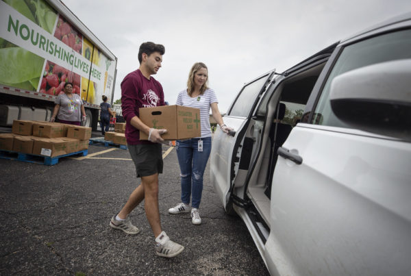 Texas food bank lines near pandemic highs. Here’s what organizations say they need.