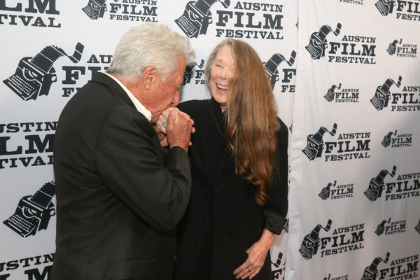 Dustin Hoffman and Sissy Spacek.