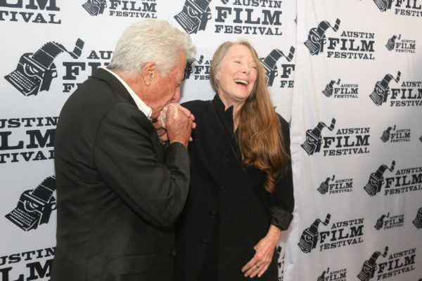Dustin Hoffman and Sissy Spacek.