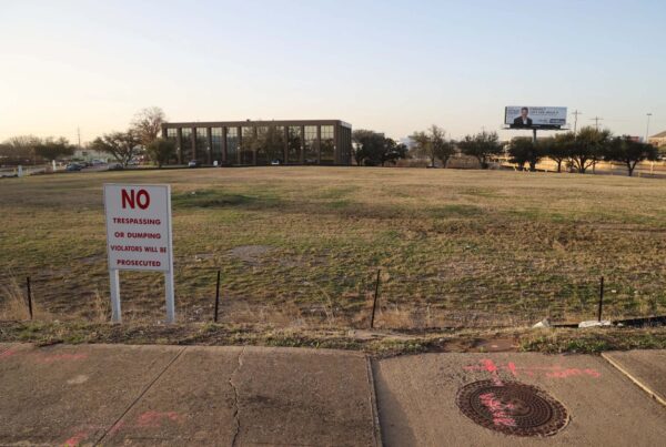 Agency punts on north Dallas affordable housing project, delays vote