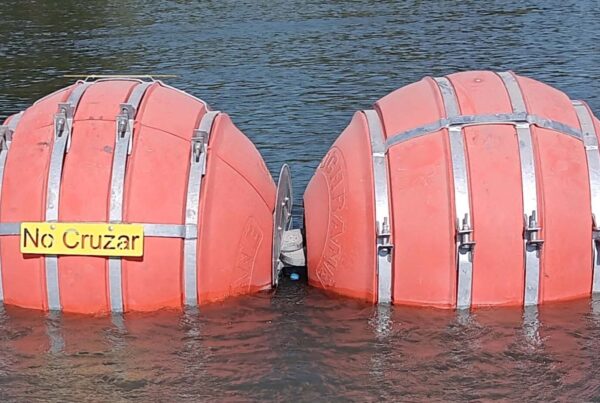 Do Gov. Greg Abbott’s border buoys violate the Rivers and Harbors Act?