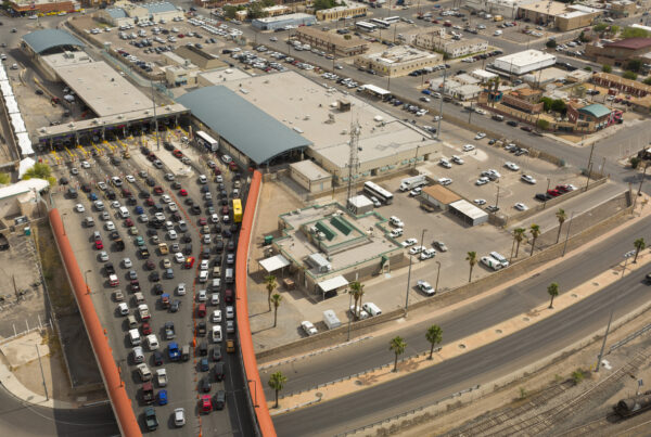 State inspections slow truck traffic at border entries in El Paso, Eagle Pass