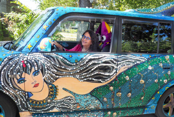 Austin woman makes sure her world is a kaleidoscope of colors