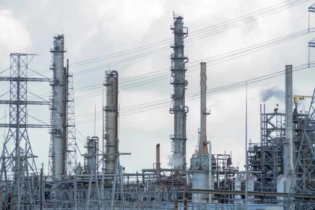 New South Texas refinery could bring jobs — and environmental risks